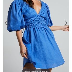 AMALIE THE LABEL - KHAILA LINEN PLUNGE PUFF SLEEVE MINI DRESS IN AZURE BLUE